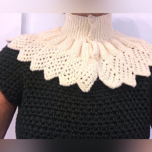 Vintage Hand Crochet Victorian Style Collar O/S - Picture 1 of 10